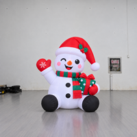 Bonhomme de neige gonflable de Noël de 1,80 m avec cadeau et chapeau de Père Noël mignon, décoration de jardin gonflable pour l'intérieur et l'extérieur, décorations de Noël