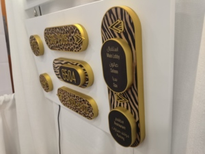 Chất lượng cao chải 3D kim loại thư ký mạ điện màu đồng laser cắt biển hiệu cho các công ty xe hơi treo tường - Product Image 6