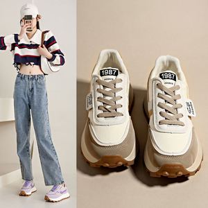 รองเท้าลำลองแบบใหม่สำหรับฤดูใบไม้ร่วง รองเท้าวิ่งสำหรับนักเรียนหญิง - Product Image 1