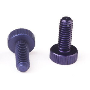 Fournisseurs de <span class=keywords><strong>vis</strong></span> de pouce anodisé en aluminium à tête moletée faite sur commande de M2.5 <span class=keywords><strong>M4</strong></span> - Product Image 2
