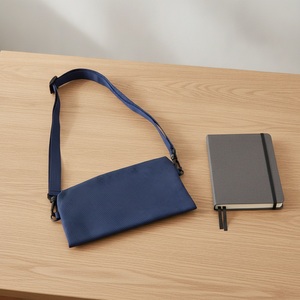 Sac bandoulière écologique imperméable léger, pochette de voyage pour passeport, sac multi-poches, sac bandoulière avec sangle confortable - Product Image 4
