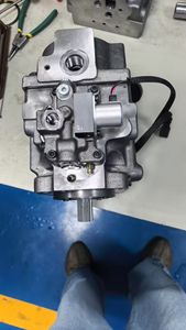 708-1s-00940 हुवी 28 सेमी खुदाई लोडर बुलडोजर कोमात्सु d65 अक्षीय पिस्टन हाइड्रोलिक पंखे रोटरी मोटर पंप 708-1s-00460 1 1 1 - Product Image 3