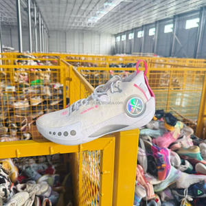 Vente en Gros Directe d'Usine : Chaussures de Basketball d'Occasion, Ballots de Chaussures de Seconde Main, Baskets Usagées Scydyl1101 - Product Image 1