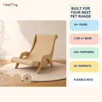 Chaise longue ergonomique inclinée pour chat avec cadre en bois massif et tapis en sisal amovible – Meuble anti-griffures