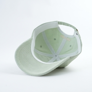 Yukaihe moda tela de pana sombrero de papá 6 paneles curvos sin estructura 7 o 7,5 <span class=keywords><strong>cm</strong></span> ala corta doble panel frontal gorra verde claro - Product Image 5