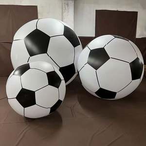 Ballon de football géant gonflable 3D amusant en PVC avec paillettes à l'intérieur pour la plage et le jardin - Product Image 4