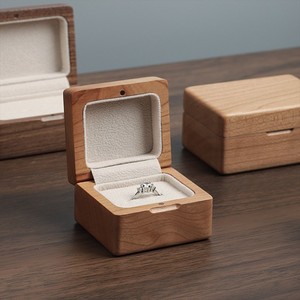 Black walnut solid wood ring <b>box</b>, a luxurious and exquisite portable jewelry storage <b>box</b>, a <b>vintage</b> wooden necklace, earring, - Product Image 3