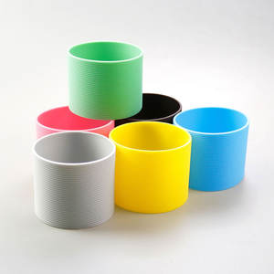 Funda de silicona antideslizante y resistente al calor compatible con copas de 8,5 cm de diámetro Protector de agarre antideslizante para vasos de 20-30oz - Product Image 5