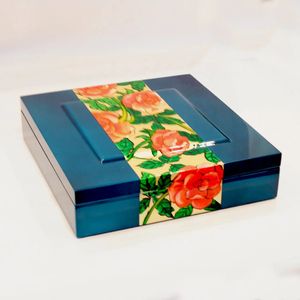 Boîte à bijoux de collier de laque faite à la main du Vietnam conception rectangulaire brillante idéale pour le stockage élégant de cadeau - Product Image 1