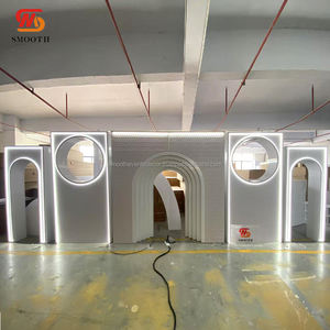 ฉากหลังงานแต่งงานอะคริลิคสีขาวแบบกำหนดเองได้ ราคาโรงงาน ชุด 5 ชิ้น พร้อมขาตั้งฉากหลังงานแต่งงาน - Product Image 1