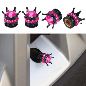 Tapa de válvula con forma de corona y diamantes incrustados para neumáticos de coche y bicicleta, ajuste universal, diseño de gema roja de plástico. - Product Image 5
