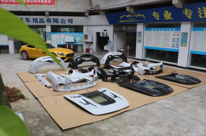 กันชนหน้าและหลังสปอยเลอร์สไตล์คาร์บอนไฟเบอร์สำหรับรถเบนซ์ AMG GT GTC GTS - Product Image 2