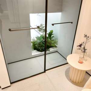 Placard et salle <span class=keywords><strong>de</strong></span> bain utiliser écran <span class=keywords><strong>de</strong></span> <span class=keywords><strong>douche</strong></span> coulissant porte coulissante <span class=keywords><strong>miroir</strong></span> porte en verre bordure porte d'armoire - Product Image 2