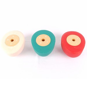 Tête de <span class=keywords><strong>mannequin</strong></span> en silicone tressée à la main pour la <span class=keywords><strong>couture</strong></span> de cheveux, peut recevoir des épingles, avec support - Product Image 1