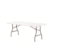 Table de camping pliable moderne pour l'extérieur, avec panneau imitation bois, design léger pour utilisation en parc