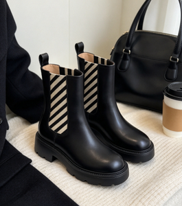 Bottines Chelsea en cuir verni pour femmes, bout rond, plateforme épaisse, panneaux latéraux élastiques, doublure en fourrure, bottes de neige noires - Product Image 6
