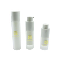Flacon pompe sans air blanc 15ml 30ml 50ml avec bouchon doré, flacon pompe cosmétique sans air en PP pour lotion et crème