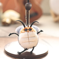 En gros, Pendentif porte-clés en peluche adorable en forme de cafard, petit insecte, style Qiang, pour sac