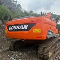 Fournisseur chinois en gros d'excavatrices sur chenilles multifonctionnelles d'occasion de marque Doosan 260, modèle 2021, moteur 180000W, pompe de boîte de vitesses