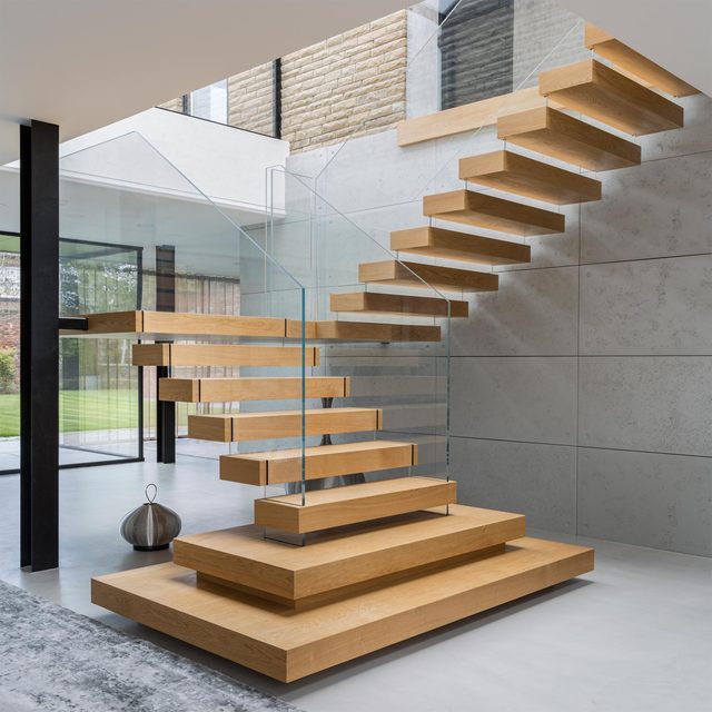 Floating Modern Staircase Indoor Invisible Steel Stringer Wood Stairs with Glass Railing
