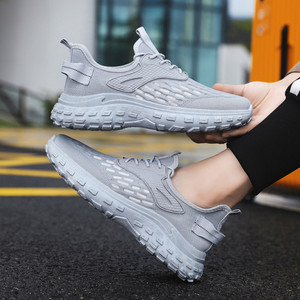 Zapatillas de moda para hombre, estilo papá, transpirables, de malla, de caña baja, informales, con suela gruesa, para correr y senderismo. - Product Image 4