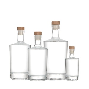 Stocké 100Ml 375ml 500Ml 750Ml Ml Bouteilles en verre rondes Super Flint avec bouchon en liège pour whisky Gin Vodka <span class=keywords><strong>Rhum</strong></span> <span class=keywords><strong>Liqueur</strong></span> - Product Image 1