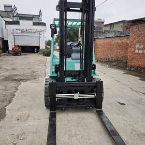 Montacargas Diésel Usados de JAPÓN, Mini Montacargas de Alta Calidad de 1.5, 2, 3 y 3.5 Toneladas, MITSUBISHI FD3.5 Diésel de 3.5 Toneladas - Product Image 6