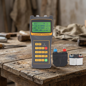 Tragbarer Hochpräzisions-Ultraschall-Durchflussmesser Handgerät mit Batteriebetrieb für Wasser-, Öl- und Industrieflüssigkeits-Durchflussmessungen - Product Image 1
