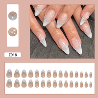 Faux Ongles à Coller de Qualité Supérieure, Prix de Gros Abordable, Longueur Moyenne, Forme Cercueil Amande, Design Français Perlé, 24 Pièces/Boîte