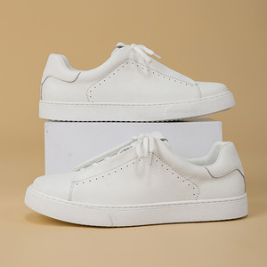 Chaussures Blanches Polyvalentes 2026 en Cuir Véritable pour Hommes – Baskets Décontractées Ultra Douces et Tendance – Chaussures de Sport en Cuir pour Hommes - Product Image 1