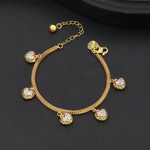 JXX Nuevo Brazalete de Latón Chapado en Oro de 24K de Alta Calidad con Dijes de Corazón, Brazalete con Dijes a la Moda - Product Image 2