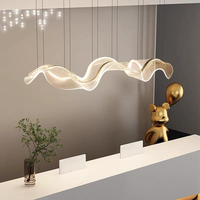 Suspension LED rectangulaire en acrylique doré style nordique pour longue table à manger, îlot de cuisine, bars et comptoirs d'accueil