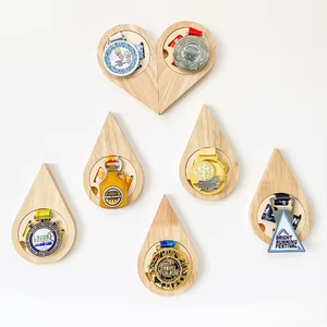 <span class=keywords><strong>DIY</strong></span>エコフレンドリー無垢材ハニカム形状六角形メダル壁掛けアートお土産家の装飾ディスプレイスタンドスポーツテーマ - Product Image 2