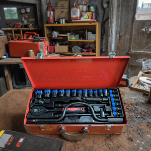 Jeu de douilles en acier au chrome-vanadium 24 pièces, clés à cliquet et rallonges personnalisables, outils hexagonaux pour bricolage et réparation domestique, emballage en mallette rigide, OEM - Product Image 6