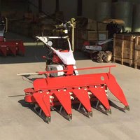 Une variété de spécifications de moissonneuses-batteuses, sélection multiple de machines de dessin technique, machine à couper le poivre