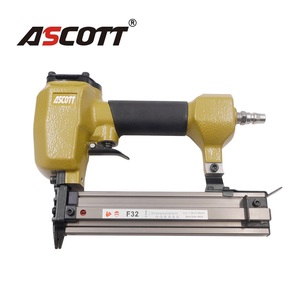 Cloueuse <span class=keywords><strong>pneumatique</strong></span> ASCOTT F32 18GA pour l'assemblage de meubles et d'armoires en bois, cloueuse à clous de 10 à 32 mm, corps en aluminium, chargeur de 100 clous - Product Image 1