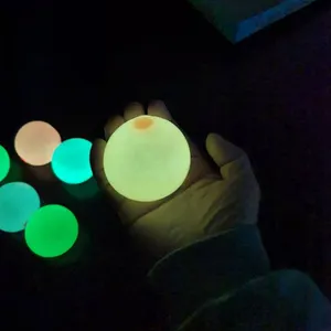 Squishy Spielzeug glühender Sprungball Kristall leuchtender Ball Nachtlicht glühend im Dunkeln klebende Stressbälle
