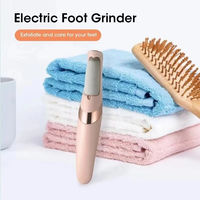 Kit de Pédicure Râpe Anti-Callosités pour Pieds, Exfoliant Électrique pour Peaux Sèches, Mortes, Gerçées et Dures – Soin des Pieds Type Spa