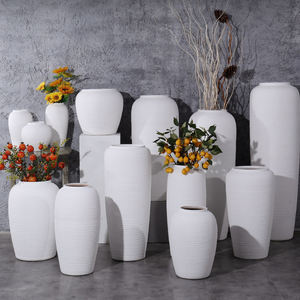 Vase en céramique de sol en grès blanc de Jingdezhen avec un style simple Art déco Glaçure unie pour la décoration de la maison Mariage Salon - Product Image 1