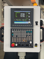 Machine de fraisage CNC 3 axes robuste avec table de travail à rainures en T pour les travaux de fabrication de modèles composites dans le secteur aérospatial et des transports ferroviaires