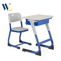 Ensemble de bureau et de chaise d'école moderne pour les élèves, utilisation en classe, table d'étude en bois avec fonction de réglage en hauteur, design durable