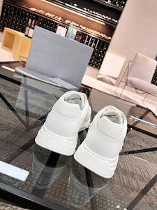 Chaussures de sport à plateforme de style marche en cuir véritable blanc de marque de luxe à la vente chaude, légères, antidérapantes pour hommes et femmes - Product Image 4