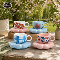 Ensemble de tasses à café en céramique peintes à la main SWT Nordic, style Ins, soucoupe à pétales bouffants, tasse à thé, cadeau mignon pour la maison, le bureau ou le café