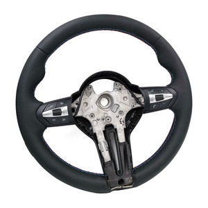 Volante de fibra de carbono de 3 radios estilo carreras para BMW Serie 3, Serie 5, X1, X5, X6, M3, M6 6328 - Product Image 3