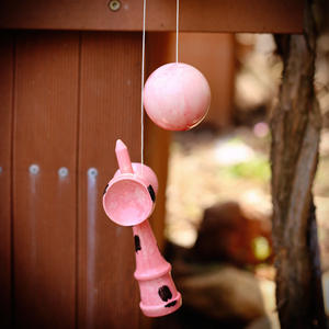 Oem & Odm Aanpassen Groothandel Nieuwe Hot Sell Professionele <span class=keywords><strong>Kendama</strong></span> <span class=keywords><strong>Kendama</strong></span> Ballen Japans Speelgoed Usa Kids Jumbo Houten <span class=keywords><strong>Kendama</strong></span> Speelgoed - Product Image 3