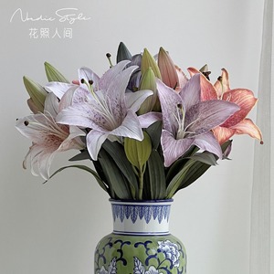 Flores de Lirio Artificiales Xhd, Flores de Seda, Colores Otoñales Vintage, Decoración Nórdica Minimalista para el Hogar, Resistentes al Agua, para Mesa de Salón - Product Image 4