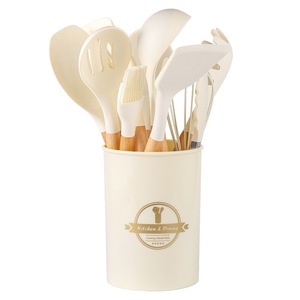 Set di Spatole in Silicone Antiaderenti con Manici Grandi in Legno Arrotondati per Cucinare, Mescolare e Raschiare - Product Image 1