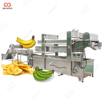 Coupe-copeaux de plantain continu automatique et friteuse combinent les chips de plantain rouge trancheuse et friture de tranches de banane