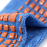 Chaussettes de trampoline en coton et gel de silicone antidérapantes personnalisées en vrac vente en gros