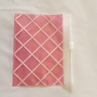 Sacs à fermeture éclair transparents givrés en PE avec logo personnalisé imprimé en gravure, pour l'emballage des chaussettes, recyclables